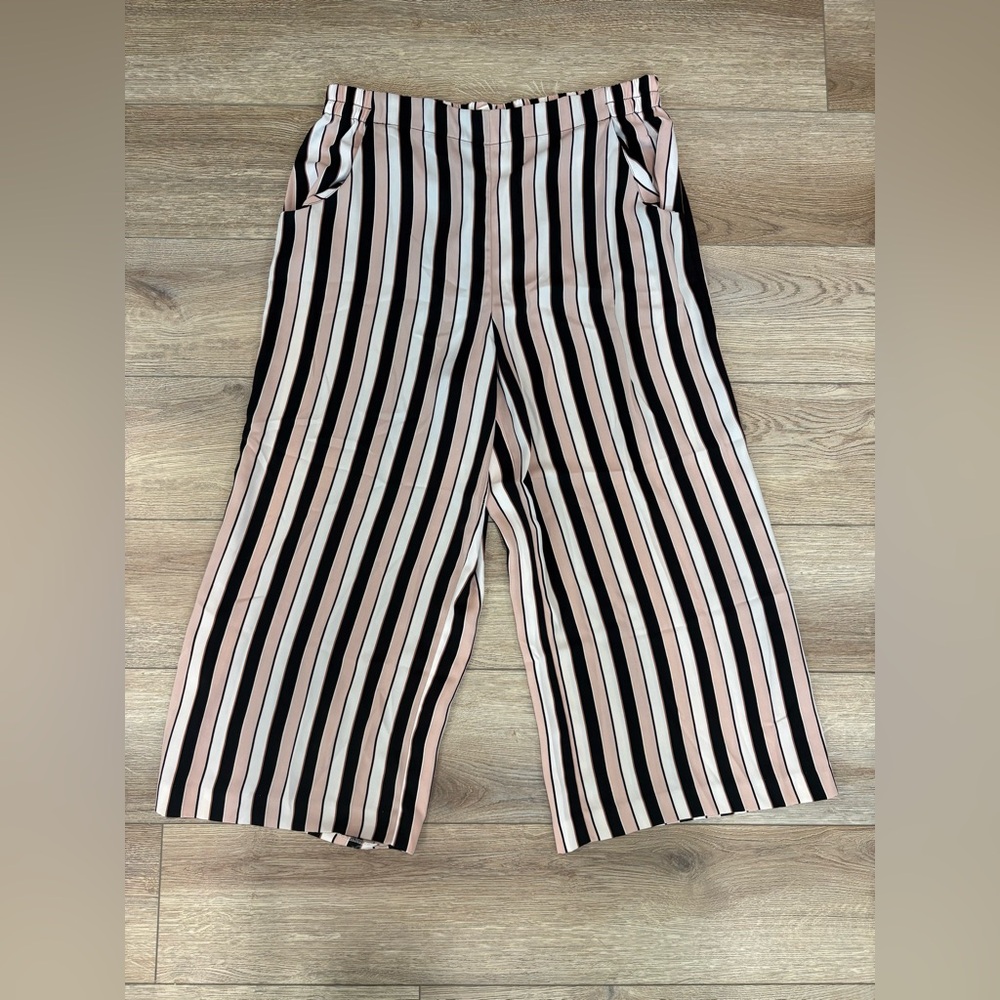 Autres Filles Pink/White/Black Capri Pants